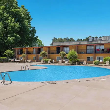 Econo Lodge High Point - Archdale-2